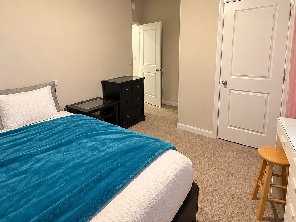 2525 White Ladyfish Rd