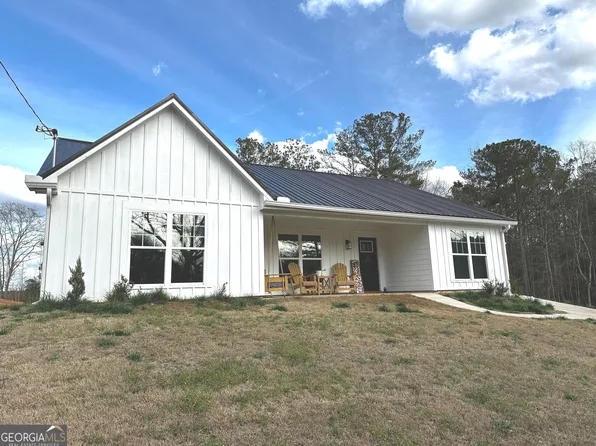 215 Almon Ave, Tallapoosa, GA 30176