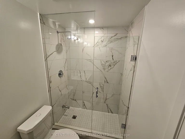 180 Front St E #906 — Photo 19