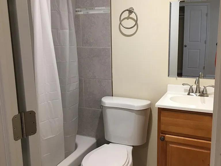 243 S 45th St #3 — Photo 9