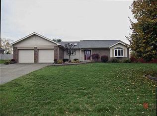 4495 W Hunters Ridge Ln, Greenwood, IN 46143