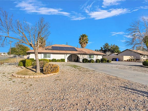 3rd image of 14127 Crow Rd