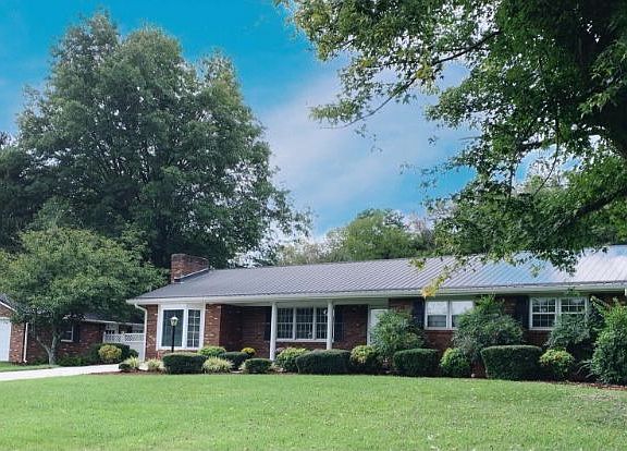 2nd image of 143 Lena Dr