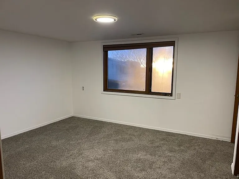 310 N Crestview Dr #B — Photo 12