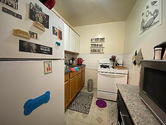 3rd image of 1829 Caton Ave APT 2F