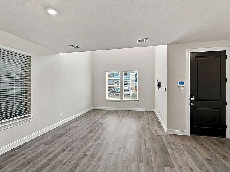 1012 Snapdragon Dr — Photo 29