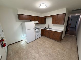 1650-1670 University Dr #1660, Charleston, IL