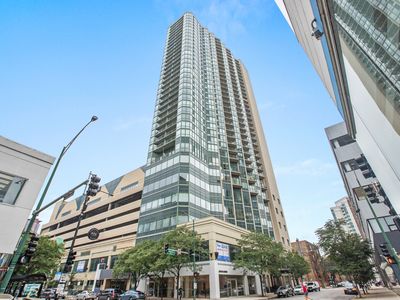 111 W Maple St APT 2210, Chicago, IL, 60610