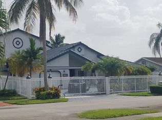 14808 SW 67th Ln, Miami, FL 33193