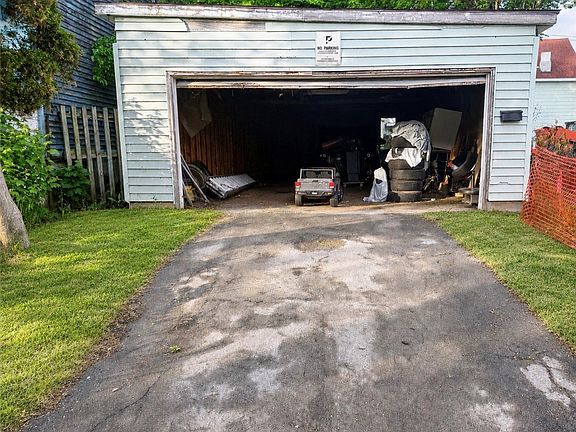 4th image of 541 7th St #16