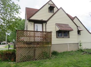 229 Greenwood Dr, Round Lake Park, IL