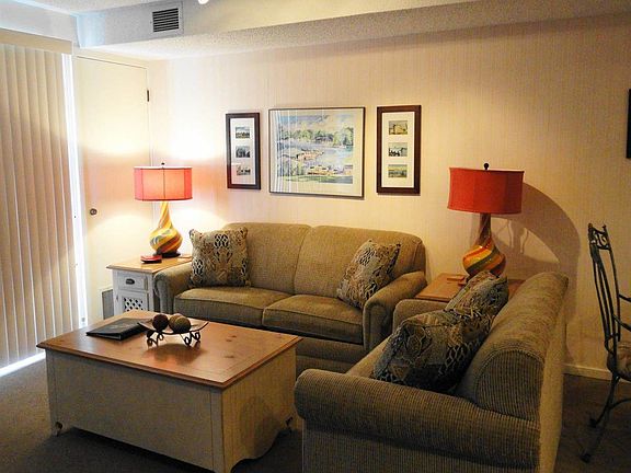 4th image of 100 Michigan Ave #38