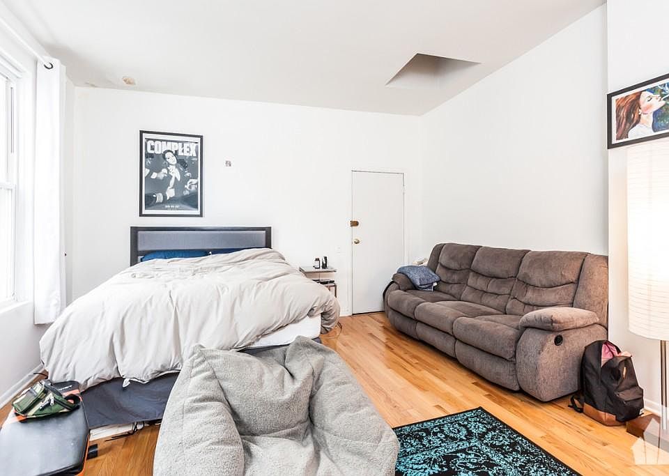 1st image of 1829 N Lincoln Park W