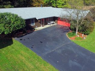280 Old Oak Dr, Cortland, OH