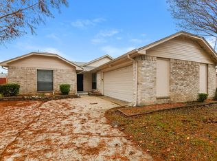 426 Rifleman Trl, Arlington, TX 76002