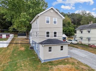 14 Hubbard Rd, Burgettstown, PA 15021