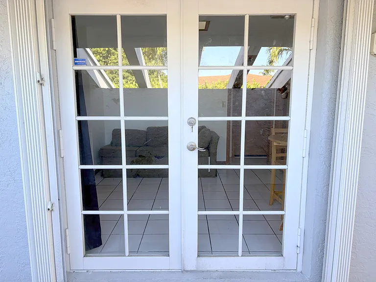 SW 128th Ave — Photo 6