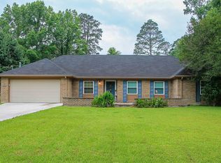 129 Country Club Ct, Leesville, LA 71446