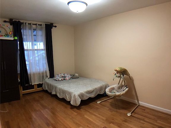 5th image of 136-27 58th Ave #1