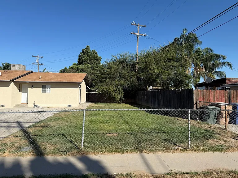 3608 Balboa Dr — Photo 3