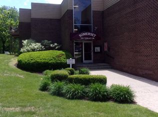 300 Terrace Dr APT 103, Flushing, MI