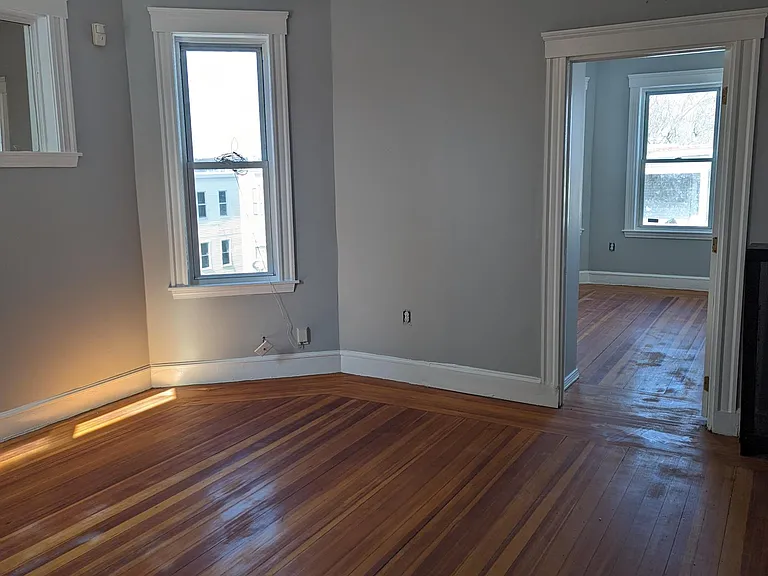 31 Woolson St #1 — Photo 2
