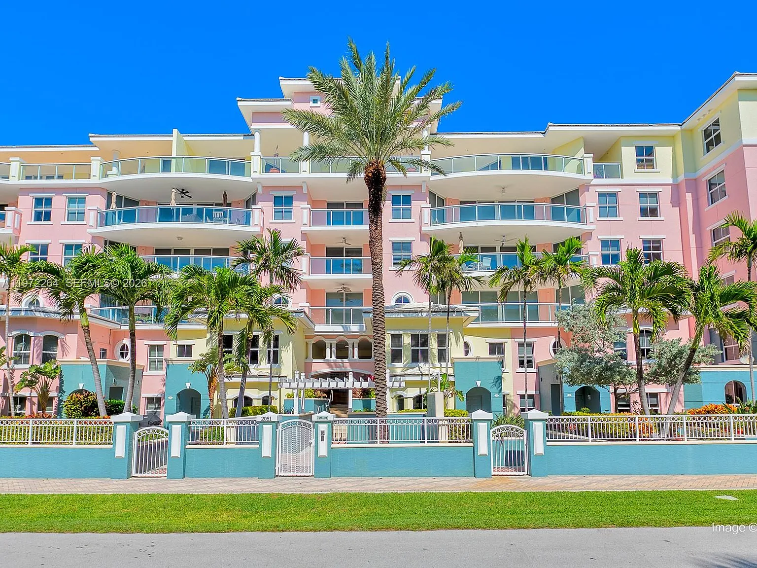 Ocean Plaza On Deerfield — Photo 2