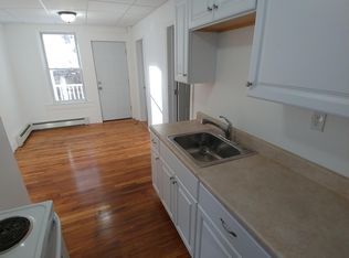 21 Charleston Ave APT 2, Manchester, NH 03102