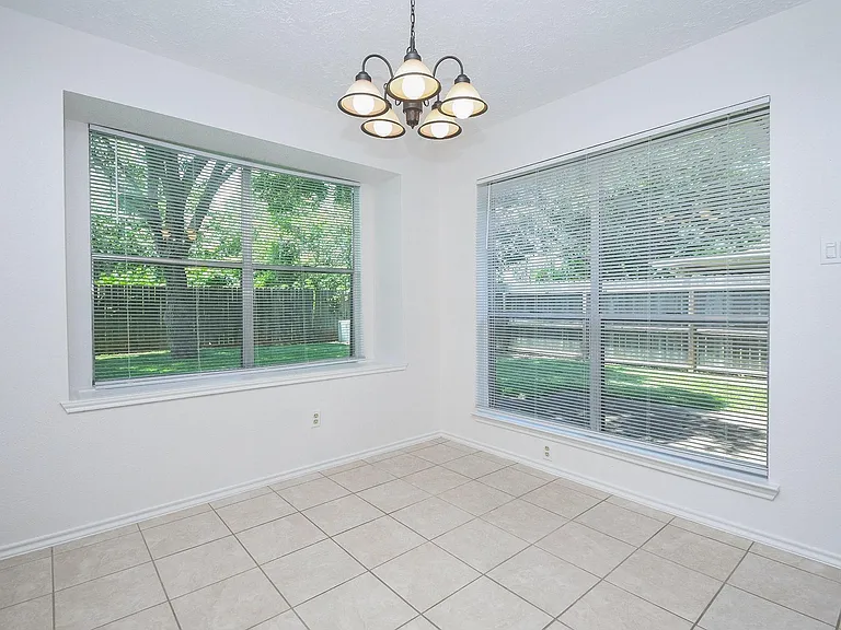 2303 Old Dixie Dr — Photo 19
