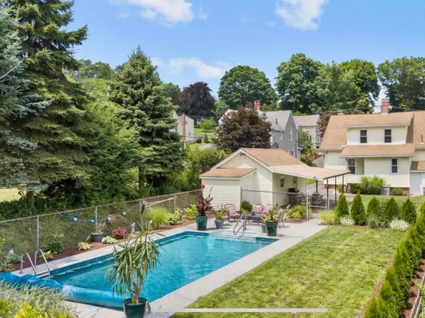 105 Commonwealth Ave, New Britain, CT 06053