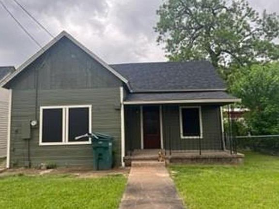 4th image of 904 E Houston St