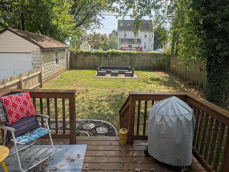 Greenhill Ave — Photo 17