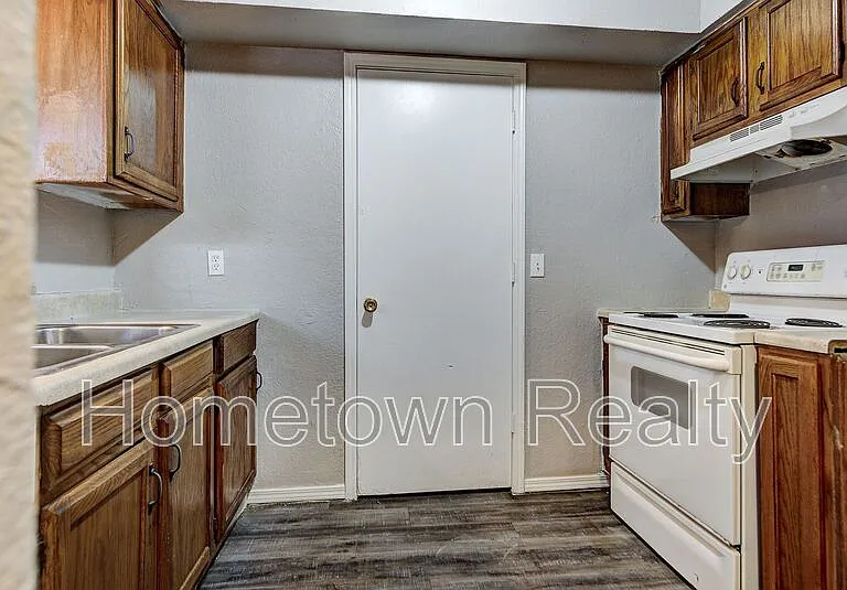 310 NW 118th St — Photo 14