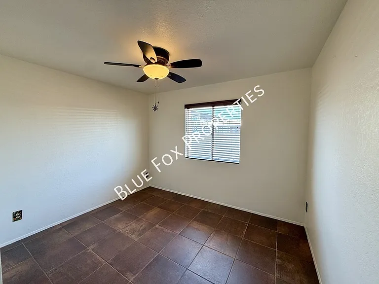 7650 N Rasmussen Ave — Photo 5