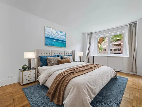 345 West 58th Street image 5 of 16