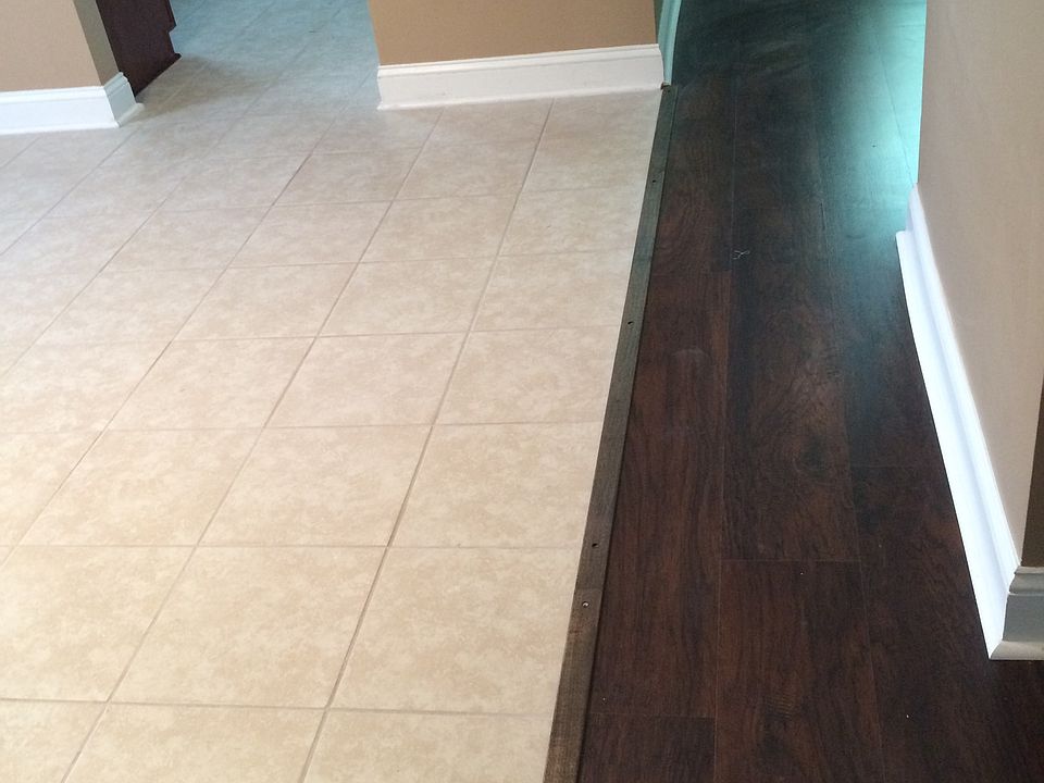 Kitchen tile & FR wood floor