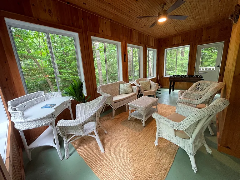21 Sea Garden Cir — Photo 4