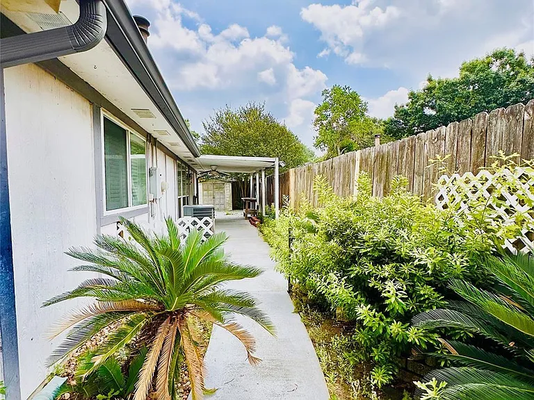 15111 Yorkpoint Dr — Photo 18