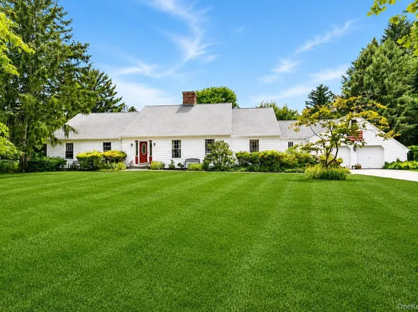 2340 Fairway Drive, Cutchogue, NY 11935