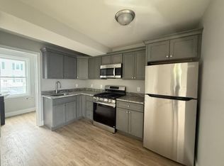 212 Robeson St, Fall River, MA 02720