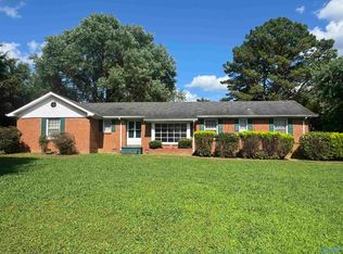 3904 Blue Spring Rd NW, Huntsville, AL 35810