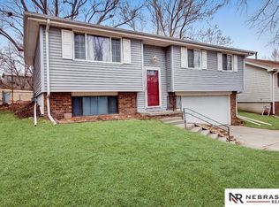 5732 S 137th St, Omaha, NE 68137