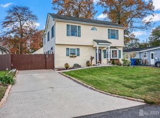 38 Ocean Blvd, Keyport, NJ