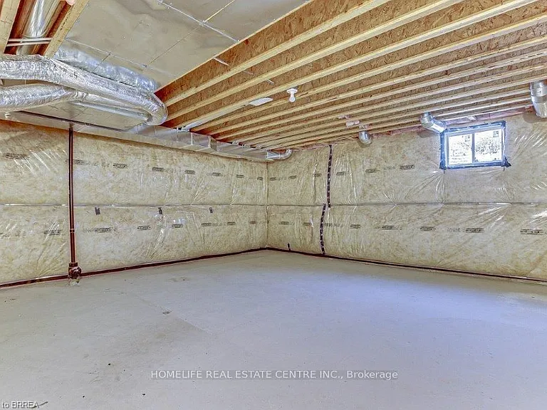 14 Amos Ave — Photo 18