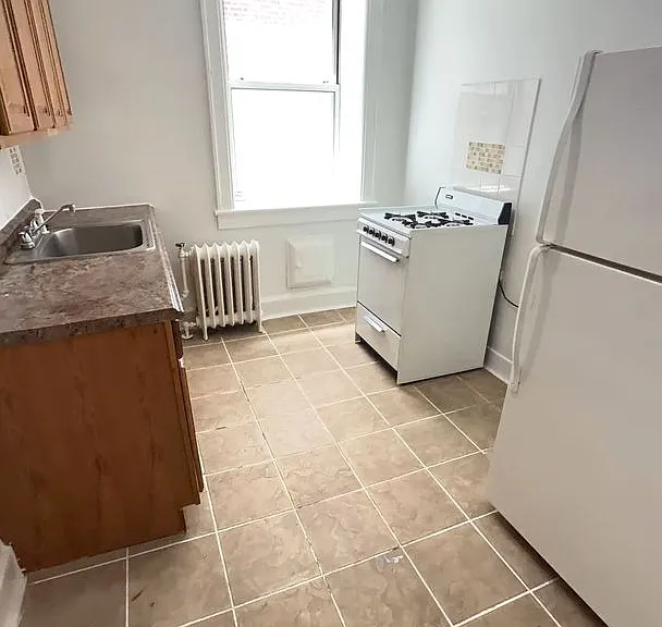 Hudson Crest - Cliffside Park — Photo 19