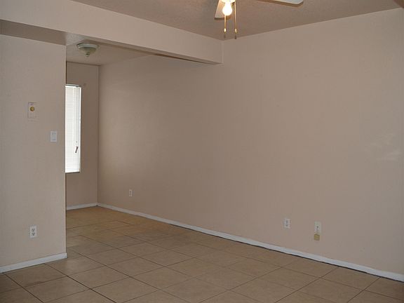 3rd image of 2605 Sherwood St APT A