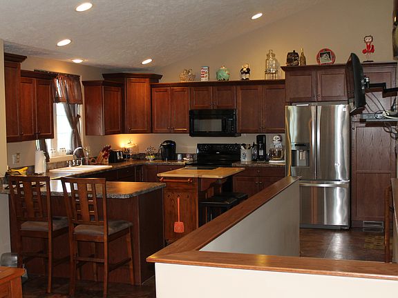 4th image of 4100 Country Club Ln Unit H1