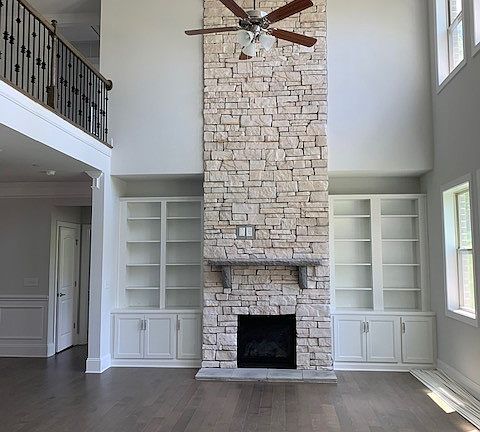 2nd image of 925 Los Lomas #62-lot 62