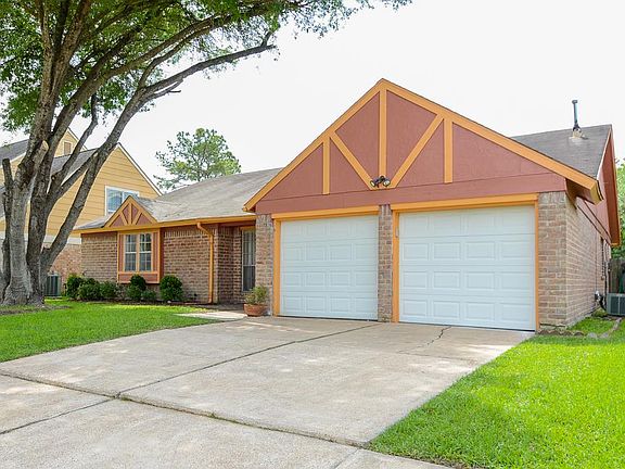 2nd image of 16307 Espinosa Dr