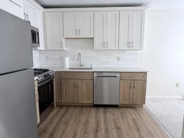 2740 South Rd APT G14, Poughkeepsie, NY 12601